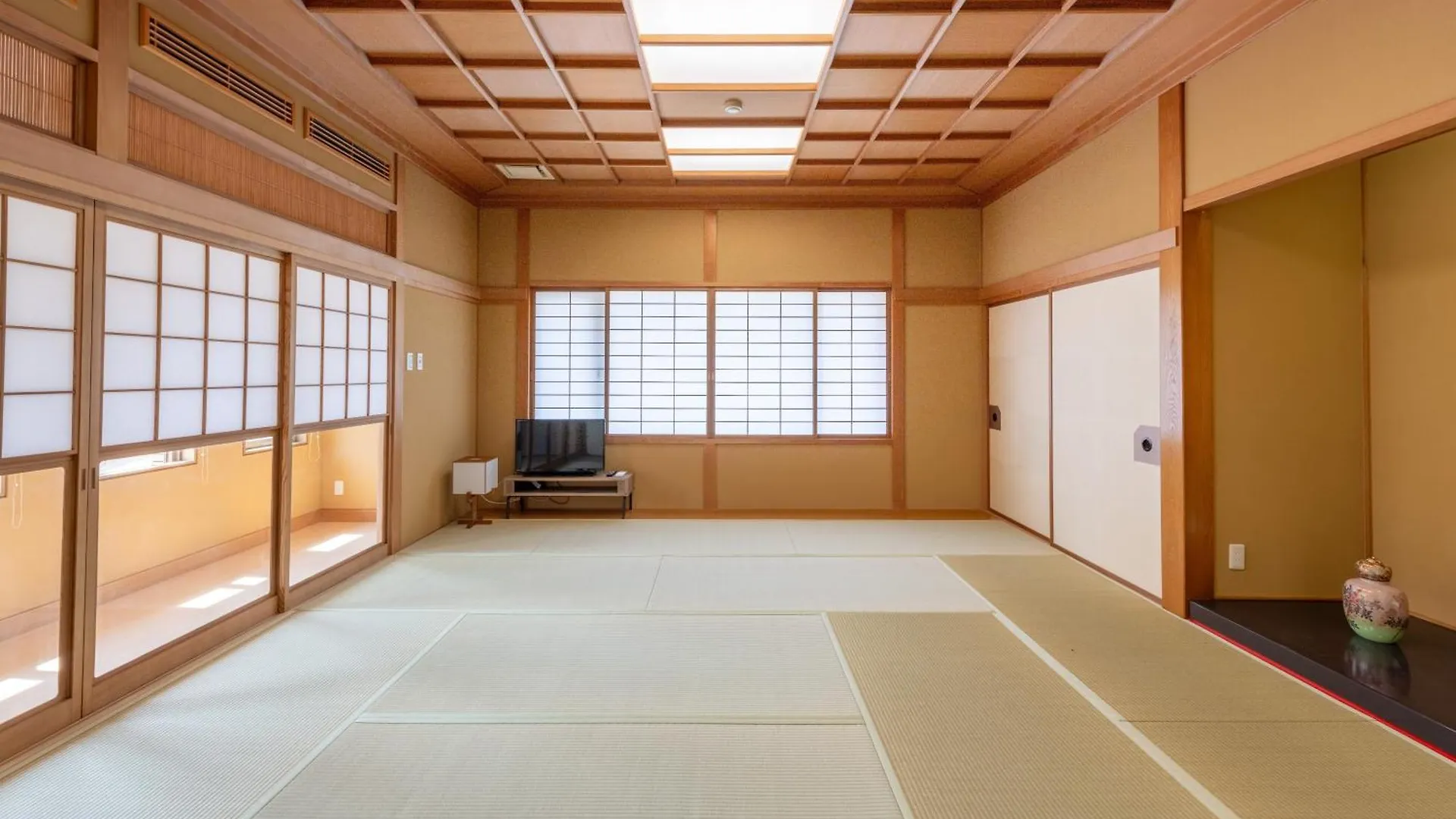 Aoi Sauna Spa & Dog Villa Хакодате Дом отдыха
